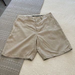 Men’s linen shorts